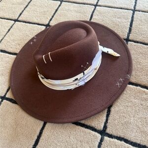 Brown Wide Brim Hat with Cream Band